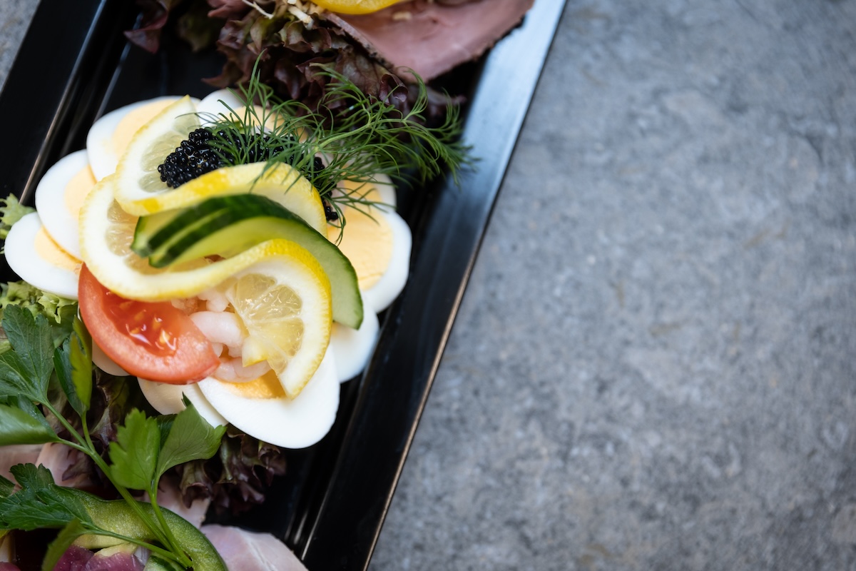 Smørrebrød til mødeforplejning fra KokkeKompagniet